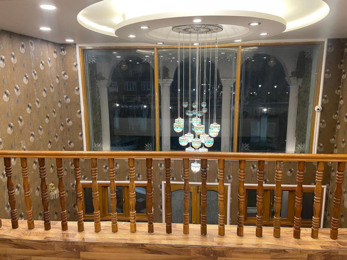 호텔 아웃룩 Pahalgām 외부 사진